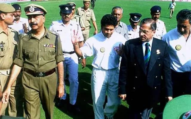 On this day in 1999, Sachin Tendulkar’s runout started a controversy at Kolkata’s Eden Garden, 65,000 spectators had to be thrown out of the field.