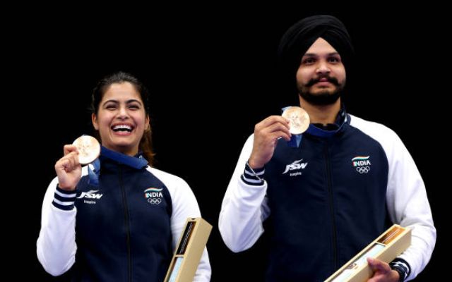 Manu Bhaker and Sarabjot Singh won bronze medal, cricket world tweeted in their praise