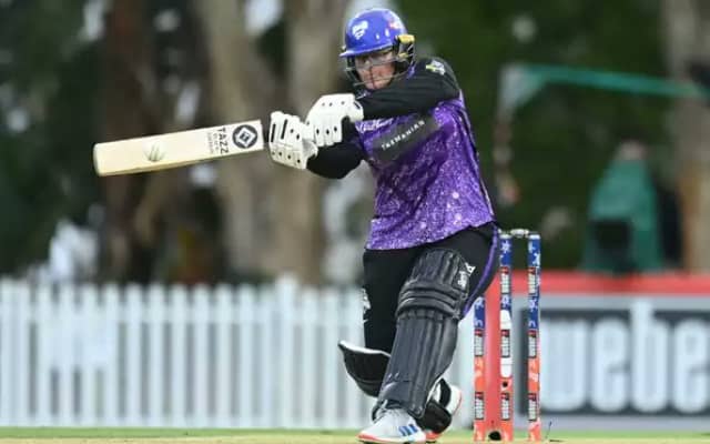 WBBL franchise Hobart Hurricanes signs Lizelle Lee for a 2-year deal