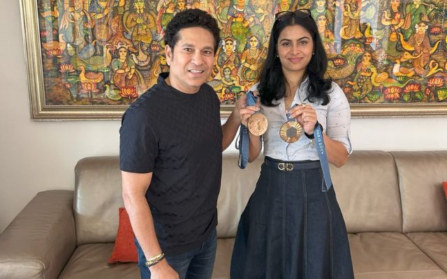 Manu Bhaker, the athlete who won two medals in the same Olympics, met Sachin Tendulkar, see photos