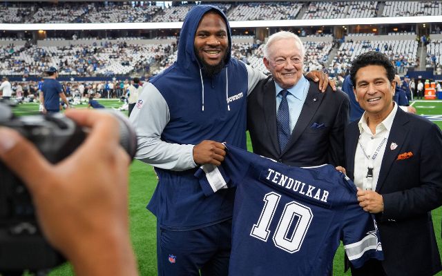 Sachin Tendulkar honored during NFL match, gets special number 10 jersey from Dallas Cowboys team