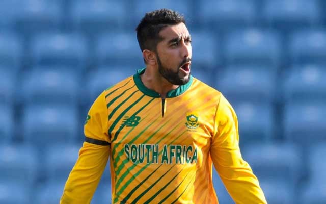 Tabrez Shamsi has decided to stay out of the central contract of Cricket South Africa (CSA) with immediate effect.