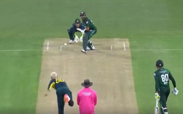 AUS vs PAK: Babar wanted to go ahead and play a shot against Adam Zampa, but then got clean bowled, video went viral